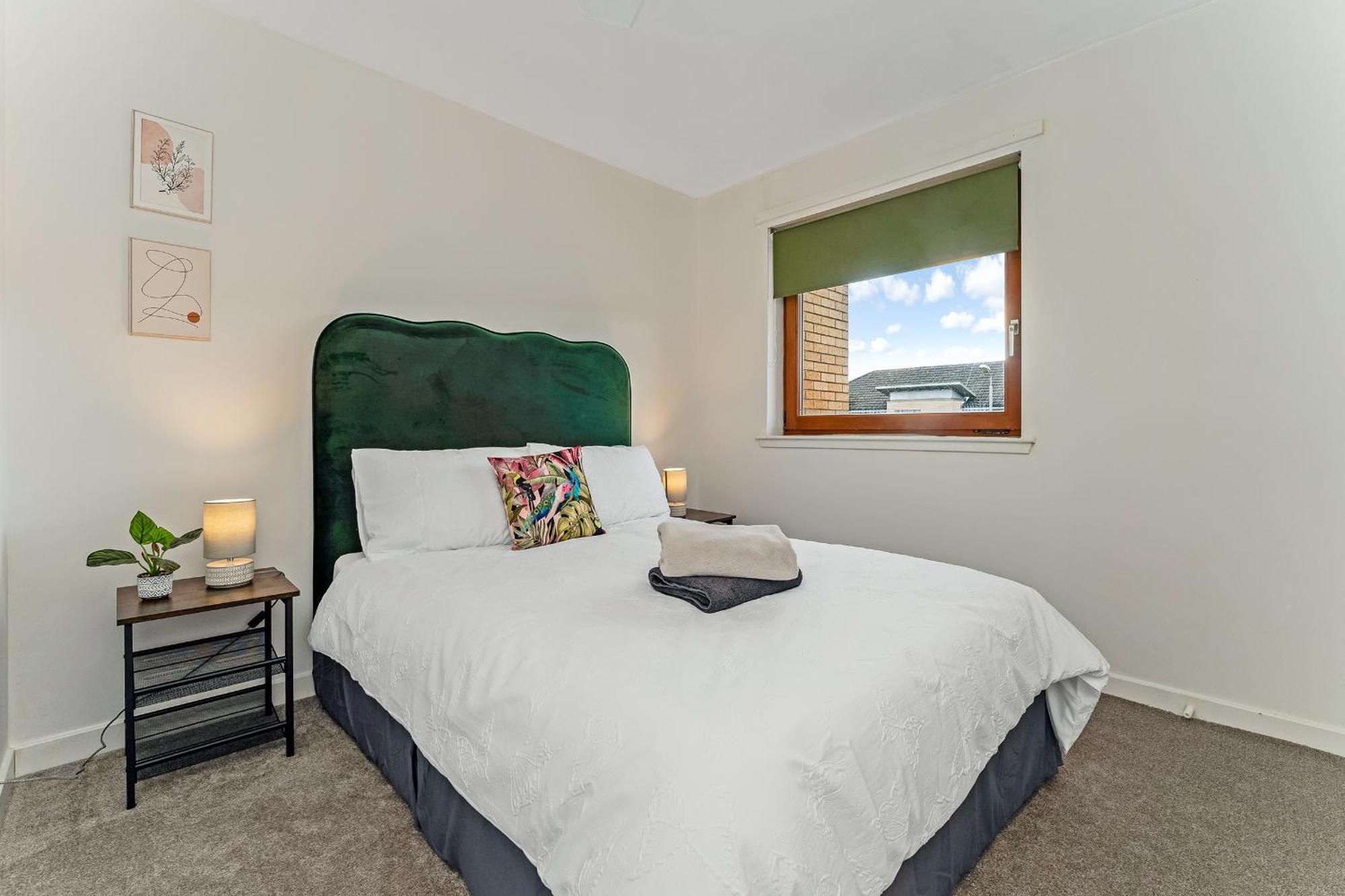 2Bed City Central East End Gem Glasgow Bagian luar foto